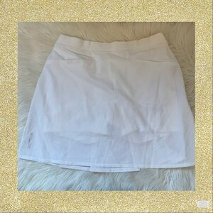 RLX Ralph Lauren White Golf Skort - NWT - Size Medium - White
